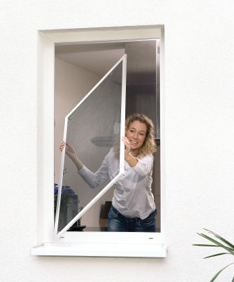 Moskitiera okienna i drzwiowa