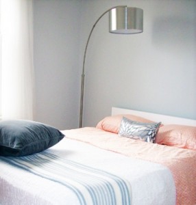 Lampa nad łóżko podłogowa lampa-podlogowa-nad-lozkiem